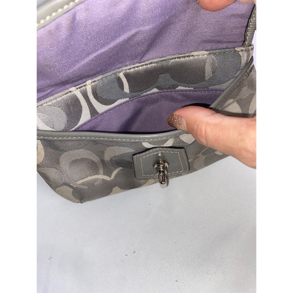 Coach wristlet - Picture 9 of 10